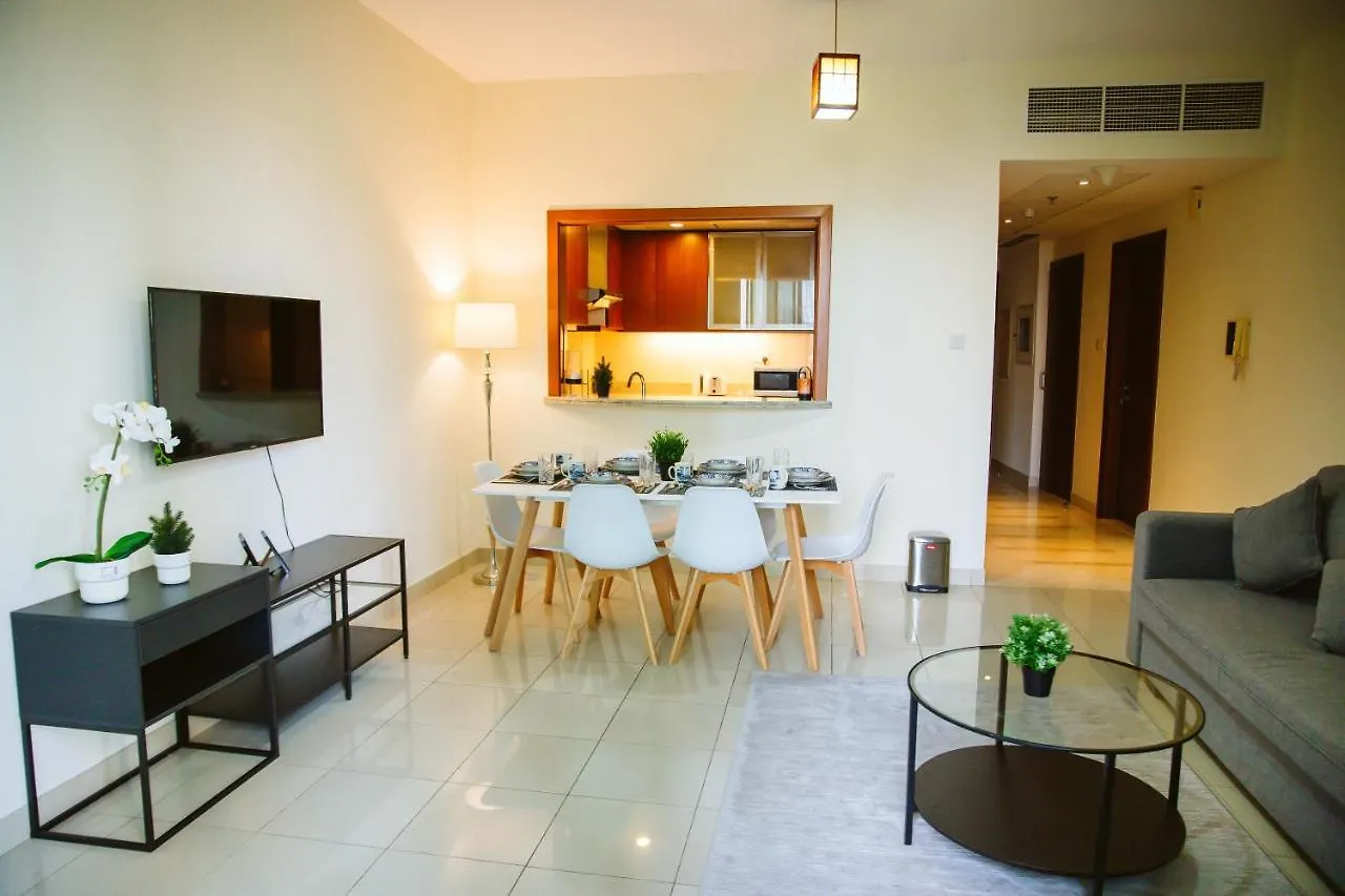 Luxury Apartment At Standpoint Tower By Emaar Dubai 0*,